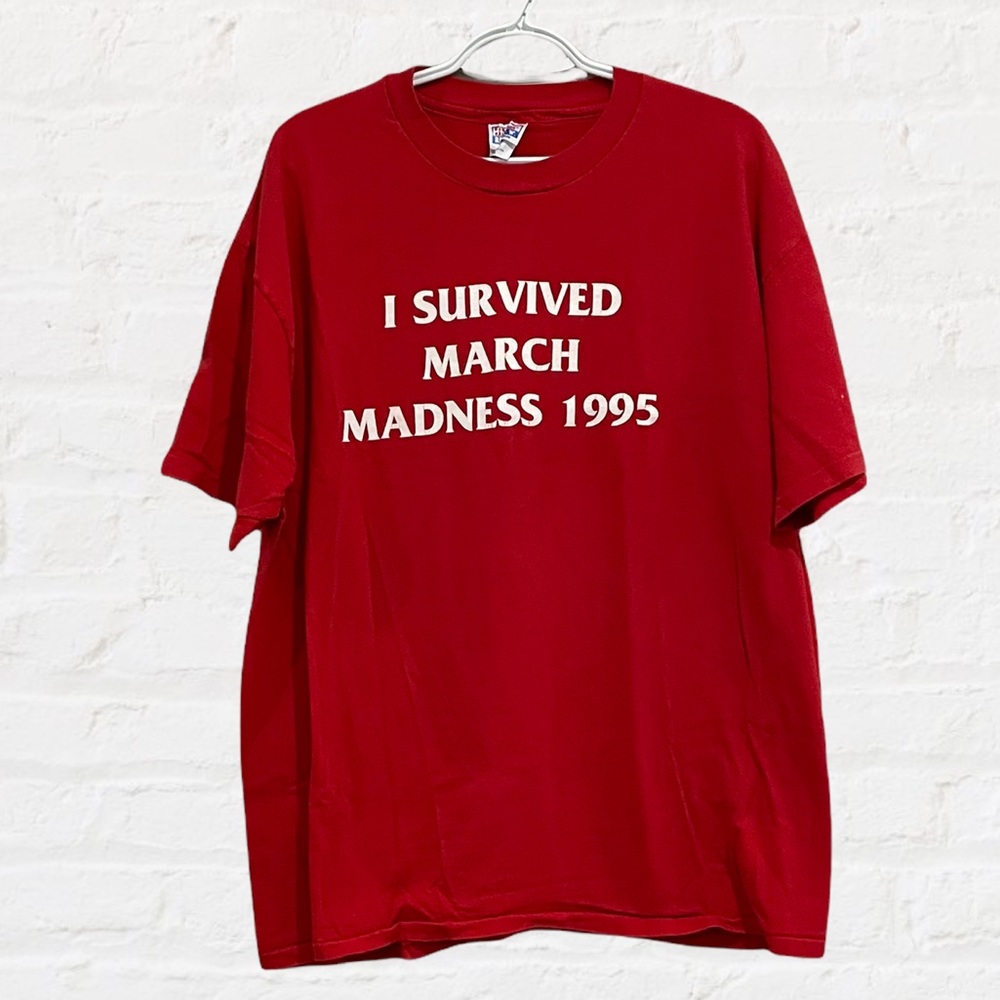 NCAA “I survived March Madness 1995” Men’s Sz XL‎